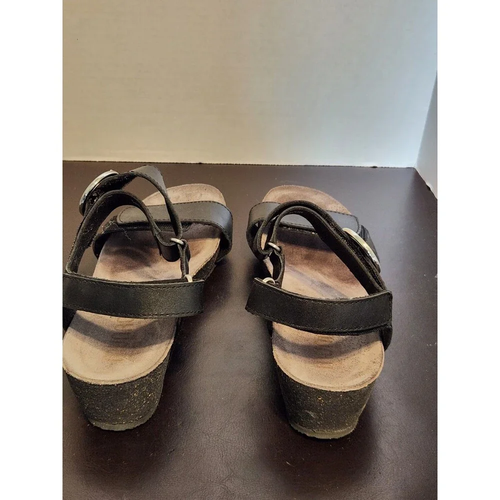 MUNRO Women's Wedge Black Leather Sandals, Size 7.5